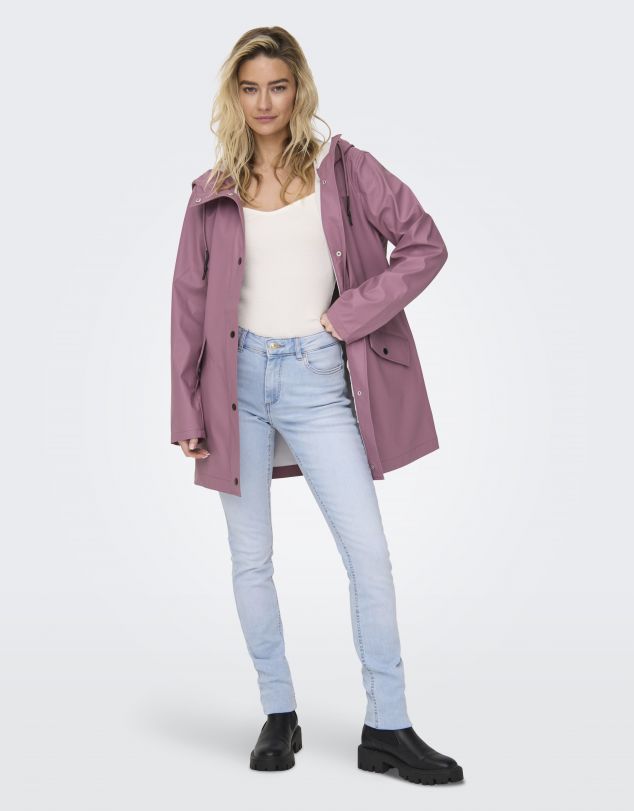 CHAQUETA LARGA IMPERMEABLE CON CAPUCHA DE MUJER DE ONLY