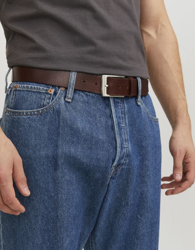 CINTURON DE PIEL CON HEBILLA METÁLICA DE HOMBRE DE JACK AND JONES