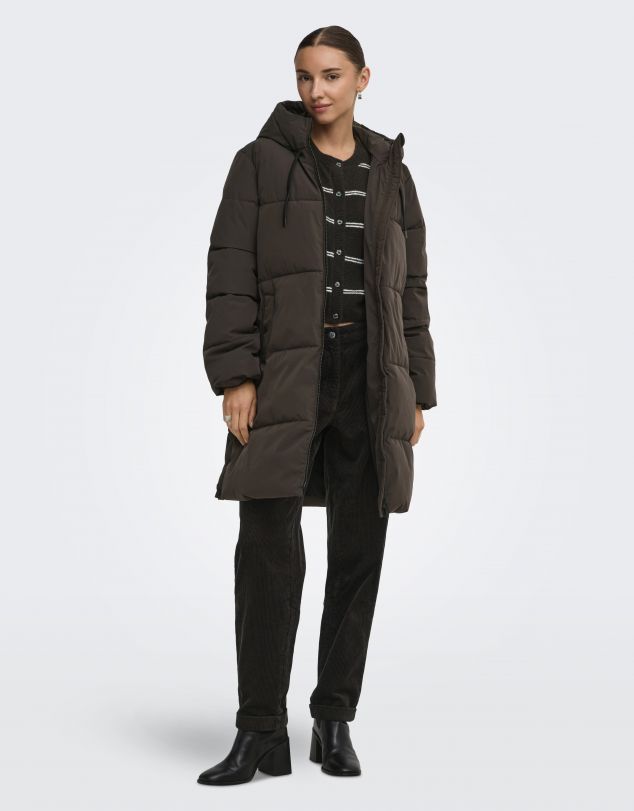 PARKA LARGA ACOLCHADA CON CAPUCHA DE MUJER DE JACQUELINE DE YONG